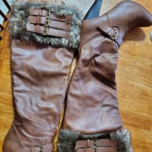 Tall Ladies Heeled Boots